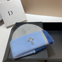 Load image into Gallery viewer, Cross Contemporary Knitted Skull Cap