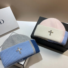 Load image into Gallery viewer, Cross Contemporary Knitted Skull Cap