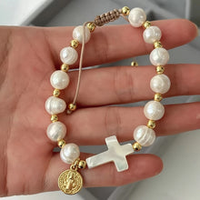 Load image into Gallery viewer, Synthetic Pearl Cross Bracelet
